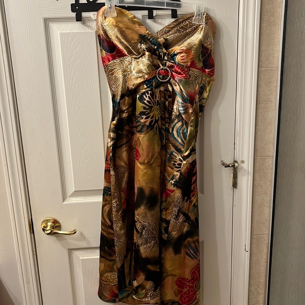 Signature Robbie bee exclusive dress